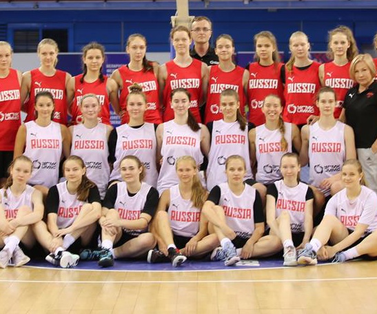 Юниорки U18 и U16 отправились в Минск